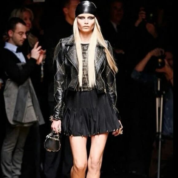 Versace X H&M NWT Women’s 100% Silk Studded Pleated Mini Skirt Black 4 - Picture 1 of 16